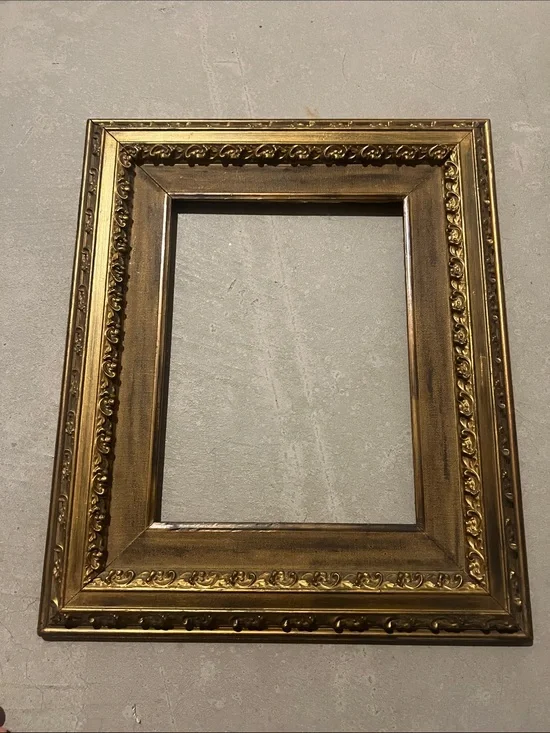 Vintage Ornate Gold Decorative Picture Frame - Classic Home Accent