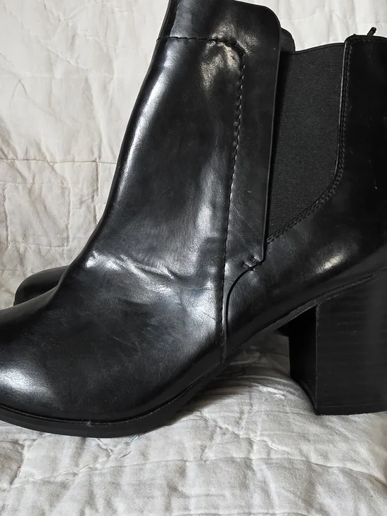 H&M Black Leather Block Heel Chelsea Booties