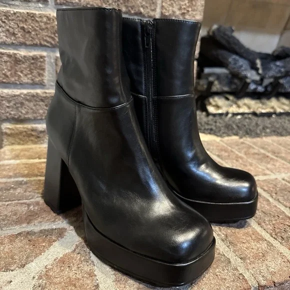 Steve Madden Izabelle Black Square Toe Platform Block Heel Ankle Boots Sz 6.5