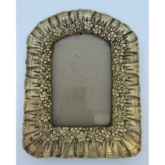Mini Photo Frame Ruffles Flowers Gold Tone Frame