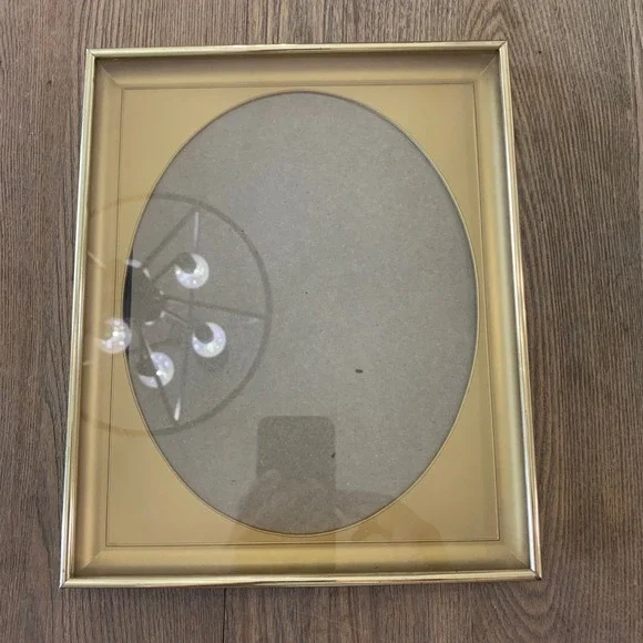 Gold Metal Picture Frame 9x11 Oval Shadow Box Velvet Backing Tabletop Wall Mount