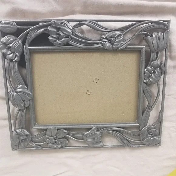 Tulip Floral Metal Photo Frame  5x7 Silver Excellent Art Nouveau Pewter