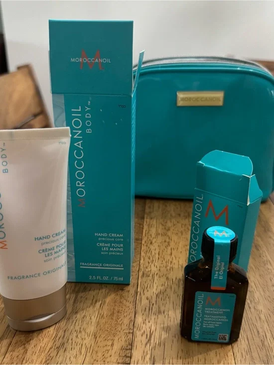 Moroccanoil Teal Cosmetic Set with Treatment Oil & Hand Cream