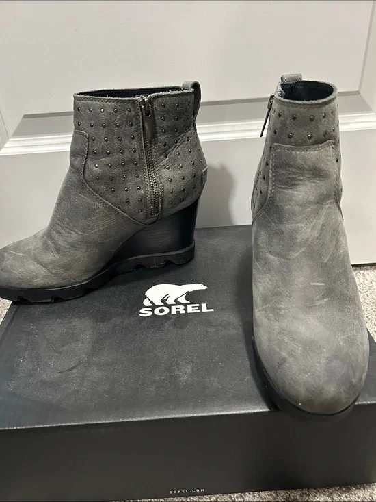 Sorel Gray Suede Studded Wedge Ankle Boots
