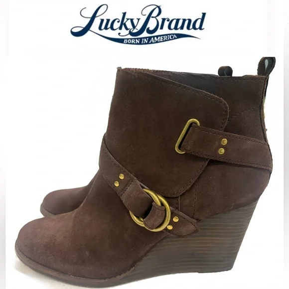 Women’s Lucky Brand Yerik Dk Brown Suede Wedge Ankle Boots EUC! Size 9