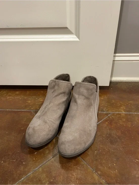Casual Suede Slip-On Ankle Boots - Taupe