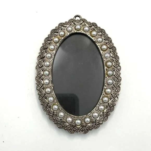 Hanging Picture Photo Frame Oval Faux Pearl &‎ Marcasite Holds 1.75