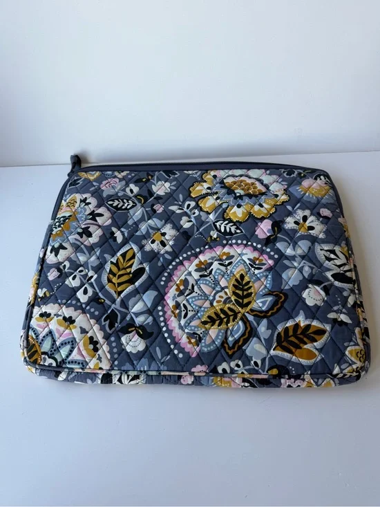 Vera Bradley Charmont Meadow Laptop Tablet Quilted Zip Case Retired Print 14x11