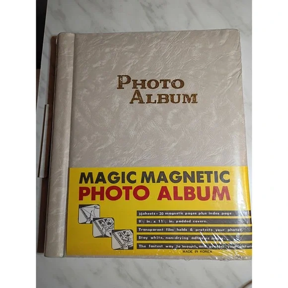 Vintage Magic Magnetic Photo Album Tan Faux Leather Padded Cover 10 Sheets Korea