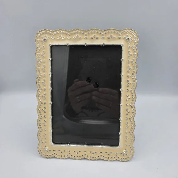 Green Tree Gallery Ivory Metal Scalloped‎ Rhinestones Picture Frame 8.5