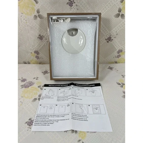 Picture Frame‎ With Base For Wall - Mounted Plant