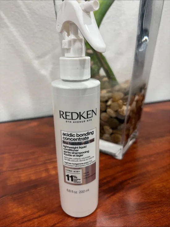 Redken Acidic Bonding Concentrate - White Bottle