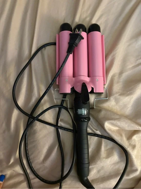 Triple Barrel Pink Hair Waver