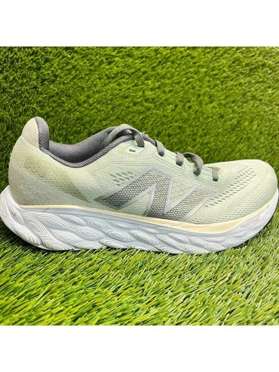New Balance Fresh Foam X 880v14 Womens Size 9D Mint Green Running Shoes Sneakers