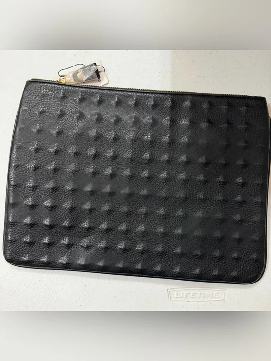 Black Textured Zip laptop/tablet sleeve