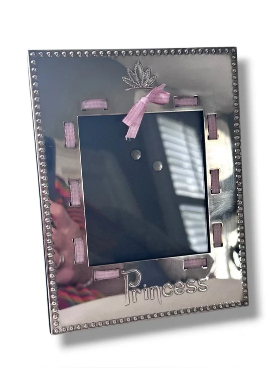 SILVER PLATE PRINCESS FRAME RIBBON THREADING PICTURE FRAME FITS 4X6