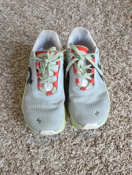 On Cloudmonster Size 6.5