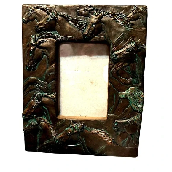 3D Running Horses Picture Frame 9
