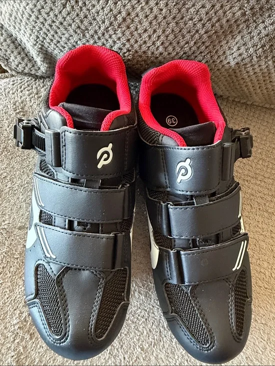 Peloton Black Athletic Cycling Shoes with Red Lining
