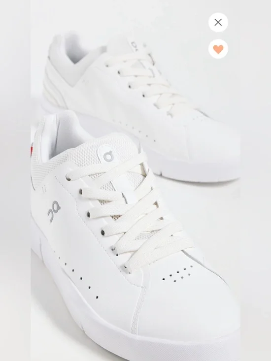 On The Roger Advantage Sneaker