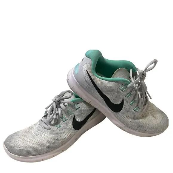 Nike free runs mint and white