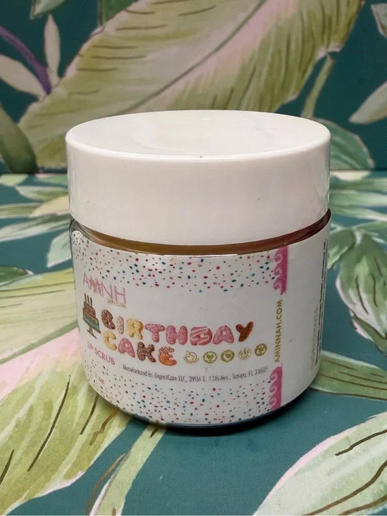 Aminnah Birthday Cake Lip Scrub 1 oz Organic Sugar Lip Exfoliator NWT