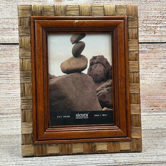 Sicura Signature Series 5x7 Woven Raffia and Wood Picture Frame Brown Boho Decor