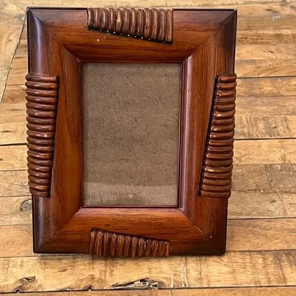 Sicura Designs Rattan & Wood Photo Frame 4x6 in Abstract Rattan Collection