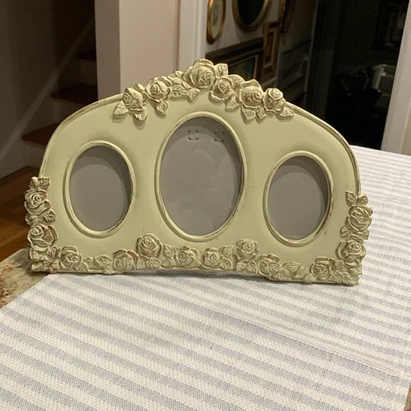 Vintage Shabby chic design picture frame