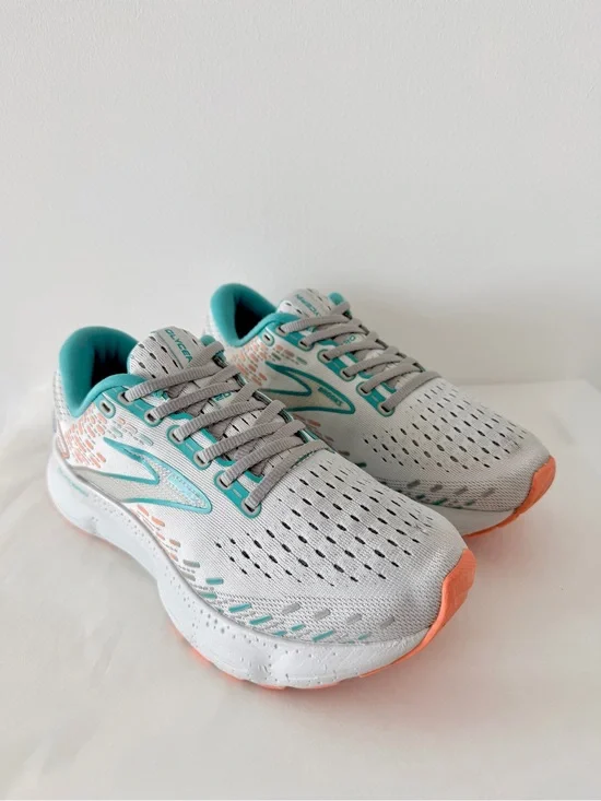 Brooks Glycerin 20 in Oyster/Latigo Bay/Coral (Size: 7.5-D) Excellent Condition