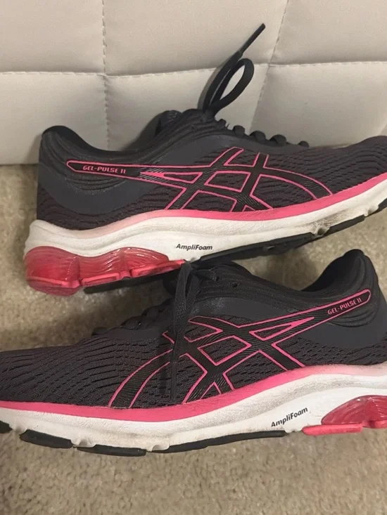 ASICS Gel-Pulse II Women's Running Shoes — Dark Gray with Pink Accents