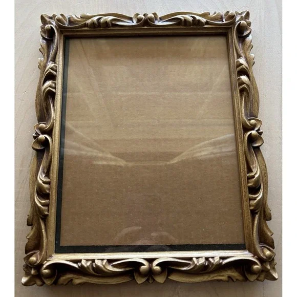 Vintage ICC Picture Frame Intercraft 1972 Rococo Faux Carved Wood 8 x 10