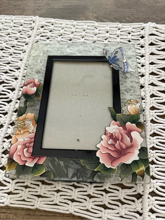 Vintage 90s/Y2K Floral Glass Photo Frame Roses Butterfly Cottagecore Shabby Chic