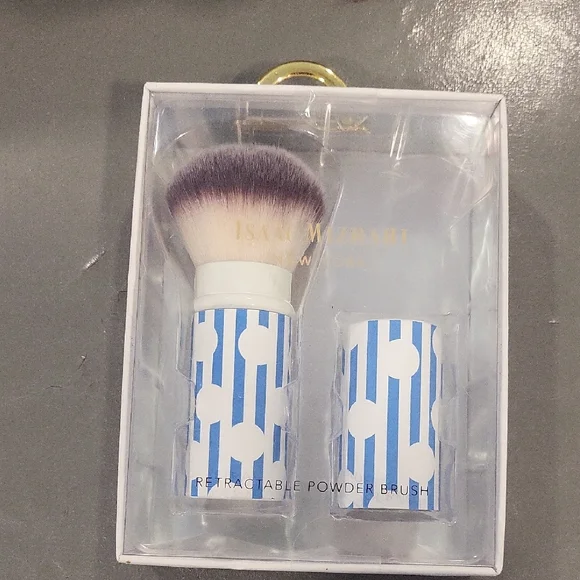 Issey Mizrahi Retractable Powder Brush Boxed Last One