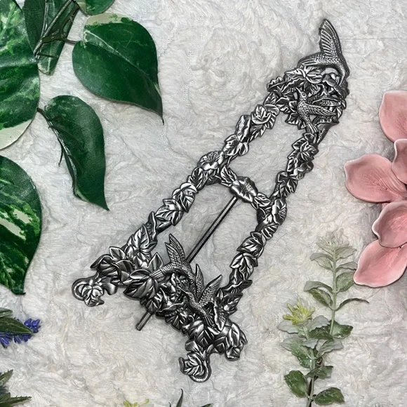 Vintage Ornate Floral Plate Stand