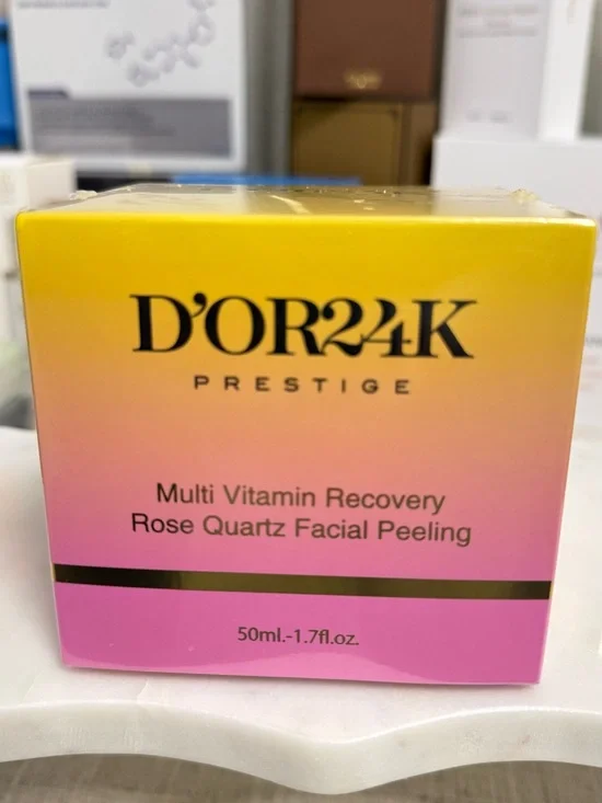 Multi Vitamin Recovery Rose Quartz Facial Peeling — Pink/Yellow