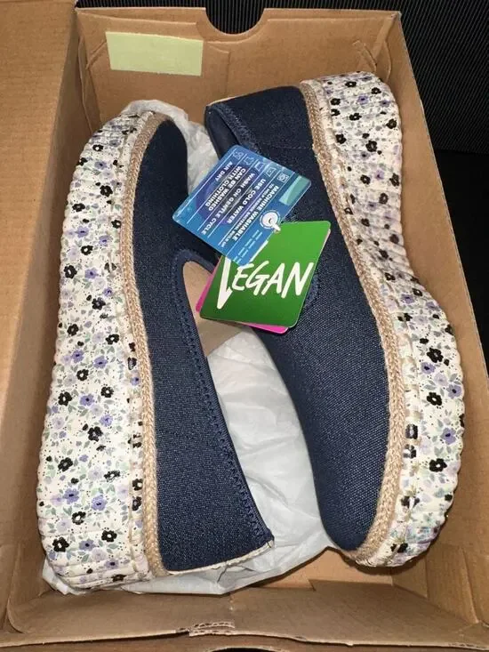 No.04 Skechers Women's Air Cooled Memory Foam Vegan Whispers Slip-On