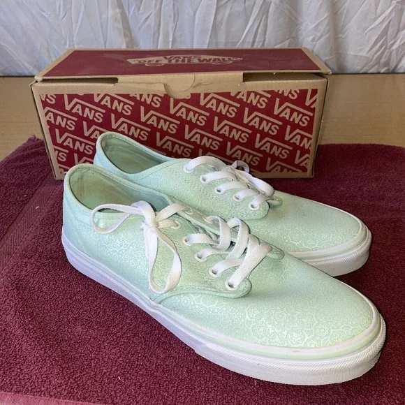 Vans Camden Stripe Henna Pastel Mint Women's  10 NIB! Rare Model VN000ZSOIR1‎
