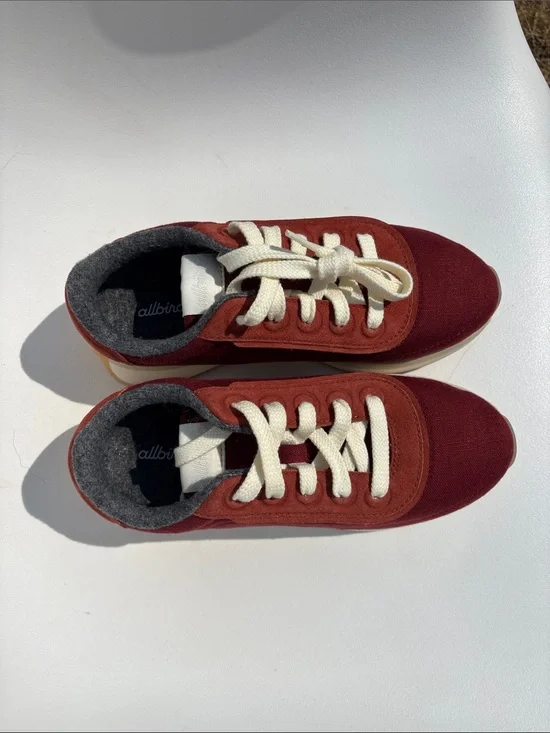Allbirds Varsity, Women’s size7, Maroon Red Lace-Up Sneakers, new condition
