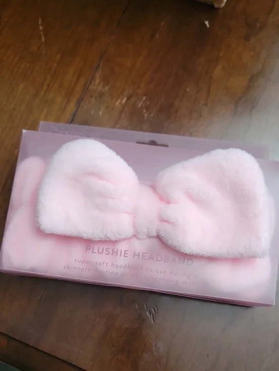 Creme shop plushie headband