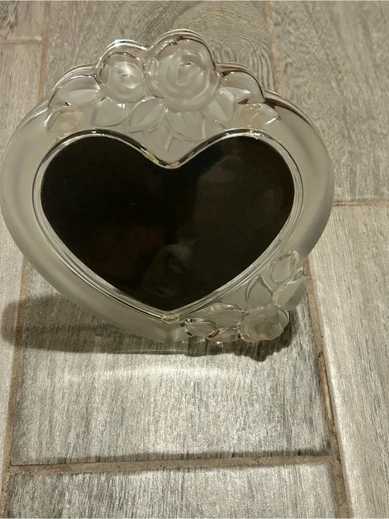 Mikasa Rosemont single heart crystal picture frame
