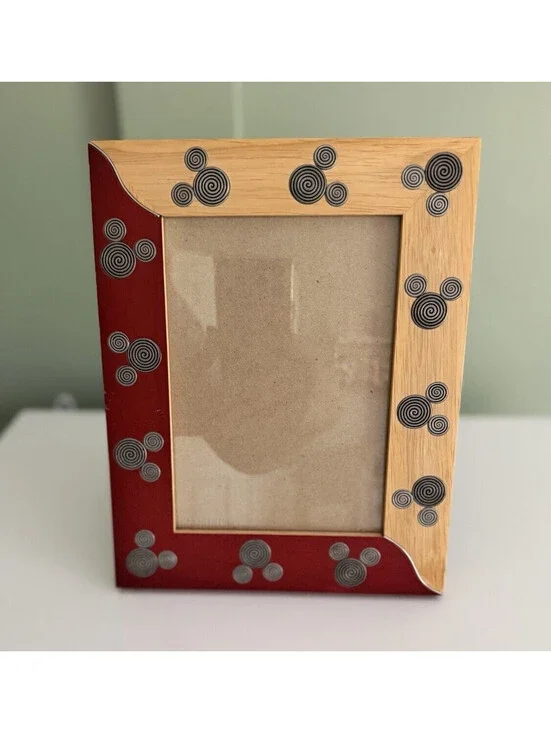 Disney Parks Mickey Mouse Wire Inlay Wood Photo Frame 4x6 Red Accent, Stand/Hang