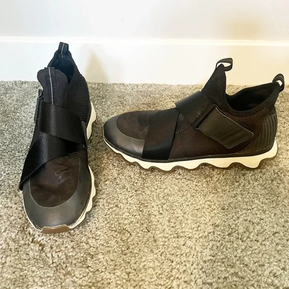 Sorel kinetic black sneaker women’s‎ size 9