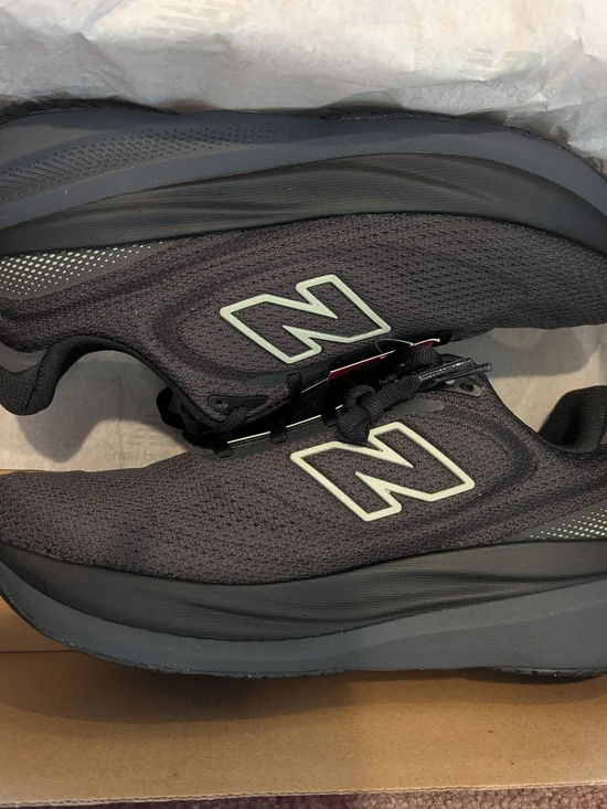 New Balance Women's 1080 Running Shoes Size 8.5