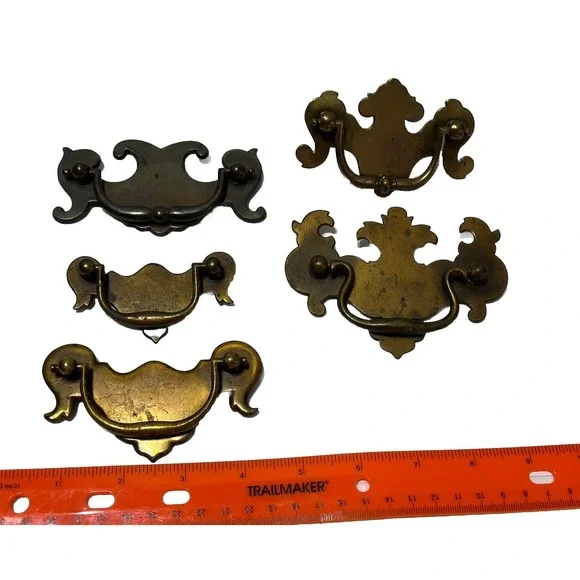 Gold Tone Brass Drawer Pulls Handles LOT Of 5 Mixed Sizes‎ & Styles