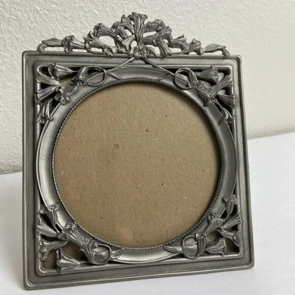 Vintage 1990s Pewter frame by Seagull Heavy metal