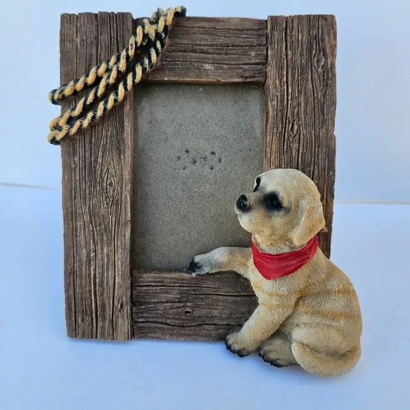 Dog Picture‎ Frame Resin Puppy Rustic Wood Look Photo Frame Red Bandana Decor