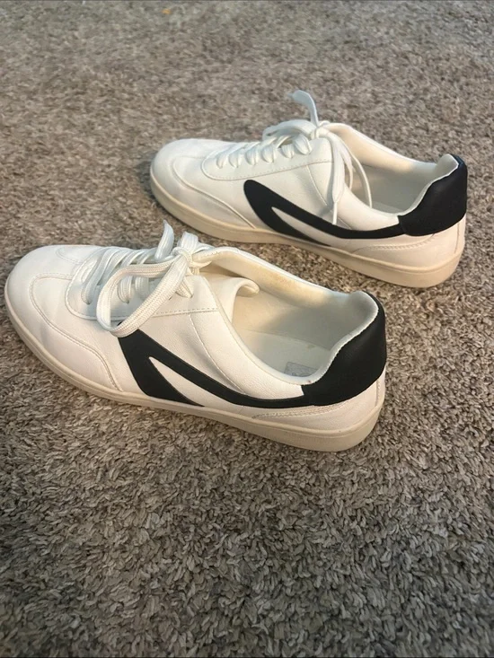 Dolce Vita White Sneakers with Black Accents