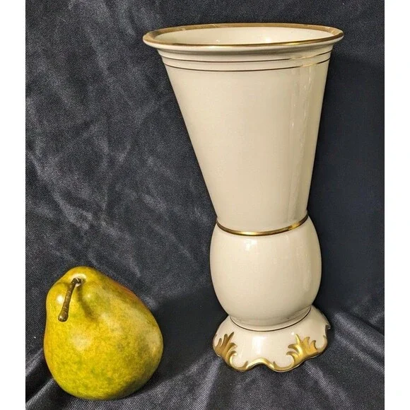 Vintage KPM Royal Ivory Germany 9