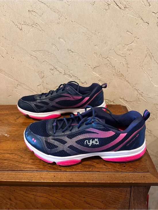 Ryka Devotion XT Women’s Navy and Pink Training Shoes Size 9.5